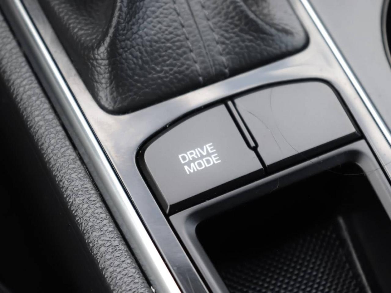 2016 Hyundai Sonata 2.4L GL Photo