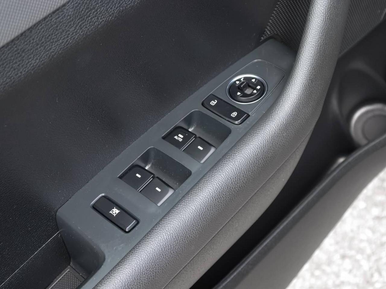 2016 Hyundai Sonata 2.4L GL Photo