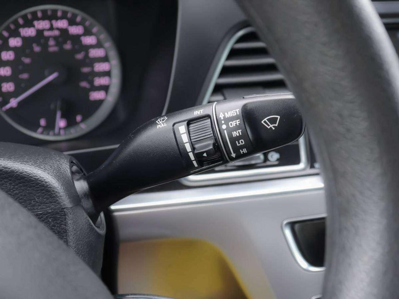2016 Hyundai Sonata 2.4L GL Photo