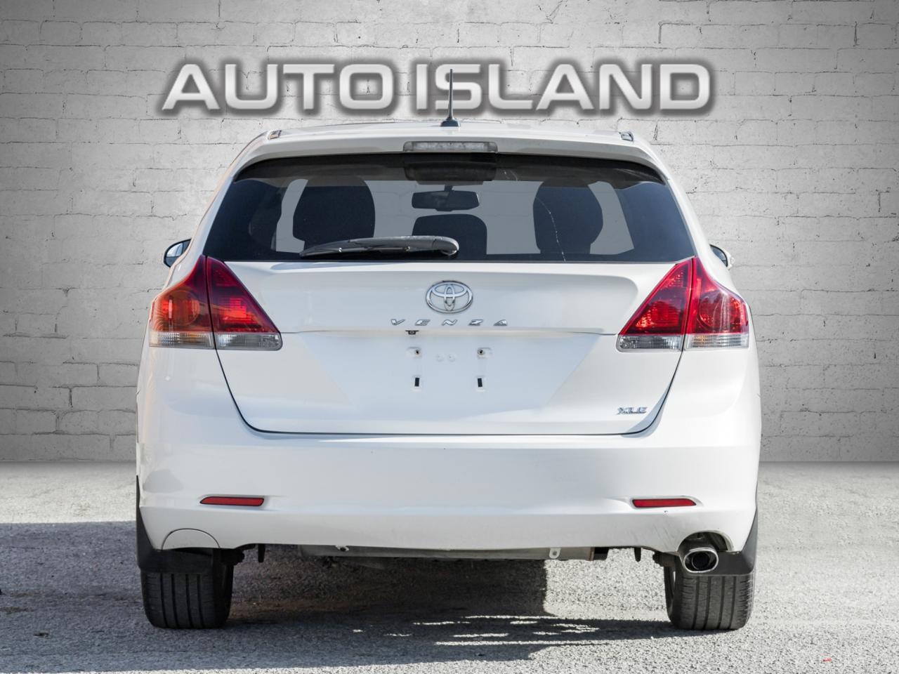 2014 Toyota Venza XLE -Leather-Dual Sunroof-Rear Cam-NO Accidents Photo