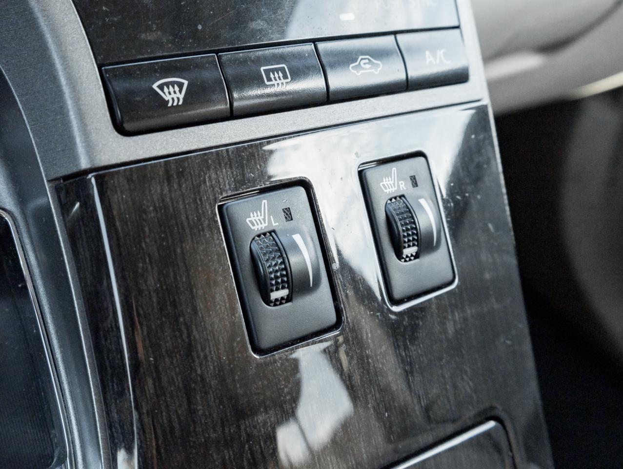 2014 Toyota Venza XLE -Leather-Dual Sunroof-Rear Cam-NO Accidents Photo