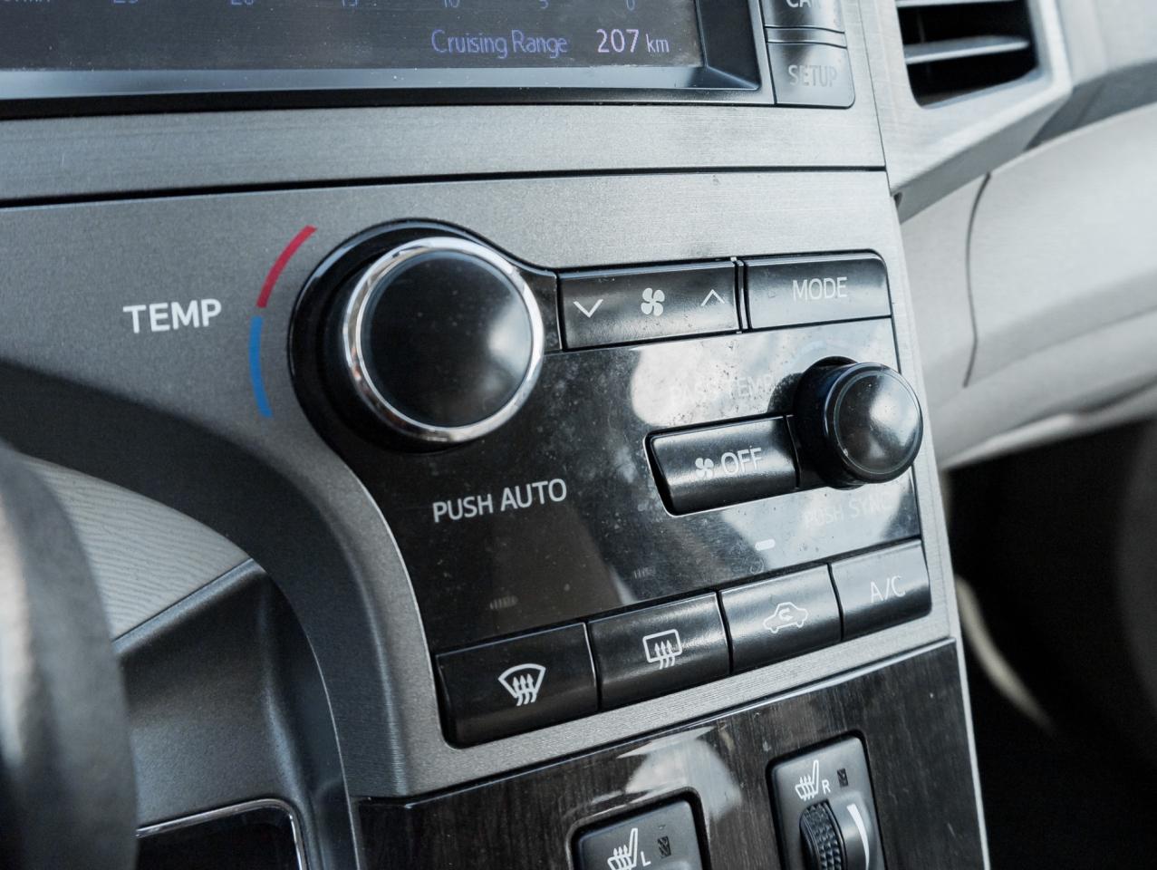 2014 Toyota Venza XLE -Leather-Dual Sunroof-Rear Cam-NO Accidents Photo