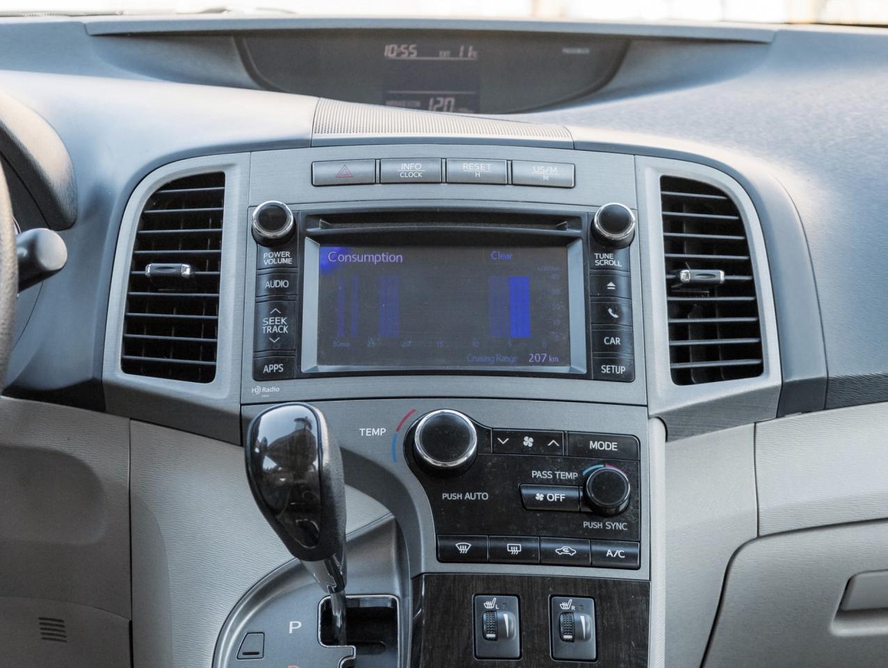 2014 Toyota Venza XLE -Leather-Dual Sunroof-Rear Cam-NO Accidents Photo