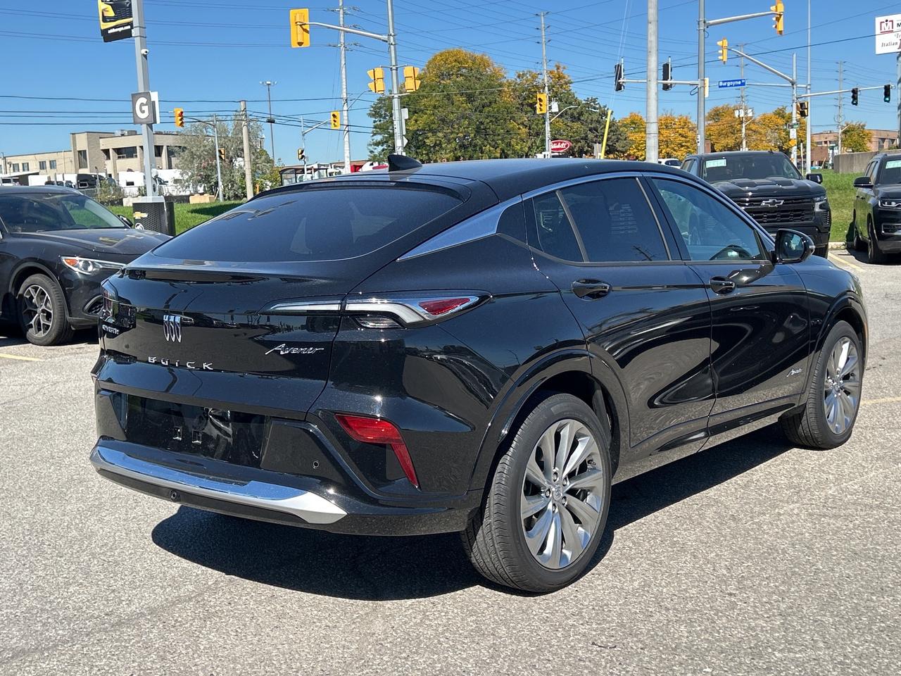 2024 Buick Envista FWD 4dr Avenir Photo