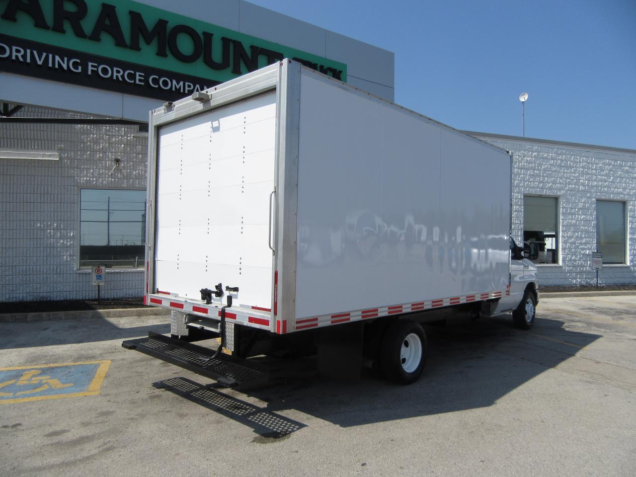 2024 Ford E-450 16FT ALUM HIGH BOX CUBE WITH NEW REEFER SYSTEM Photo2