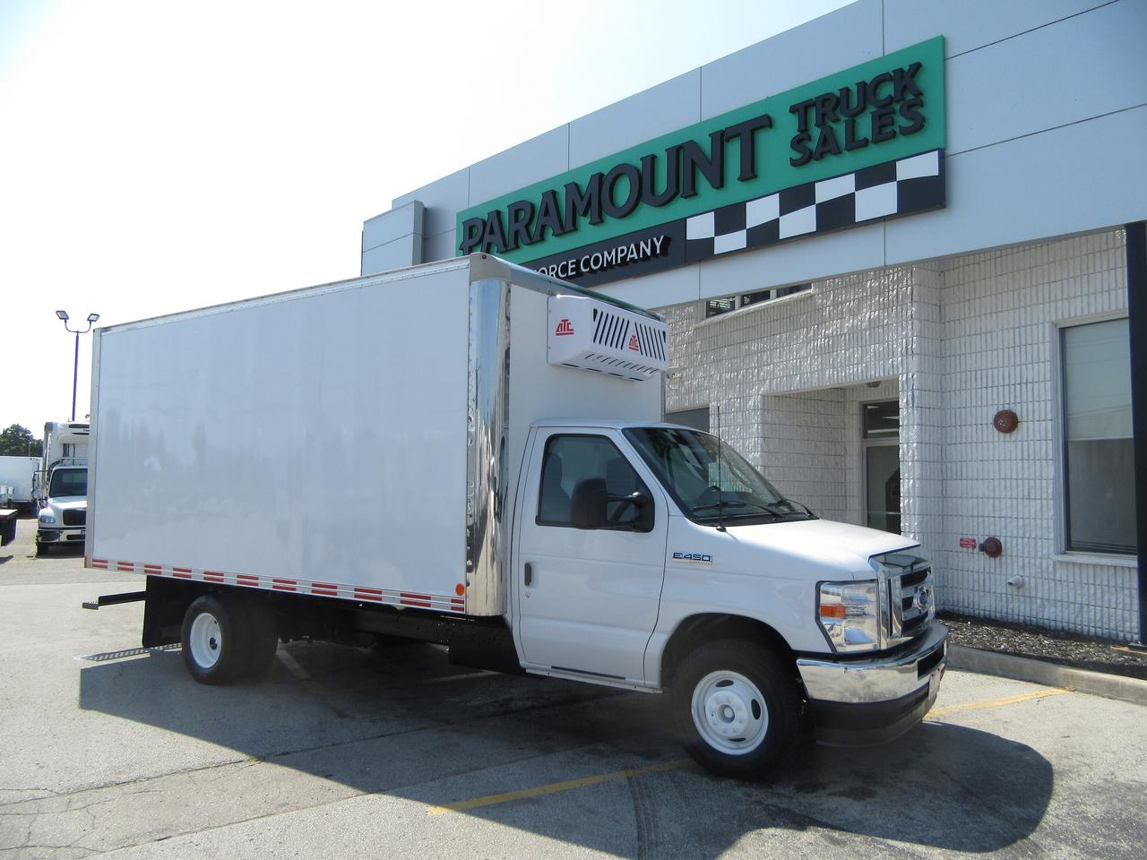 2024 Ford E-450 16FT ALUM HIGH BOX CUBE WITH NEW REEFER SYSTEM Photo