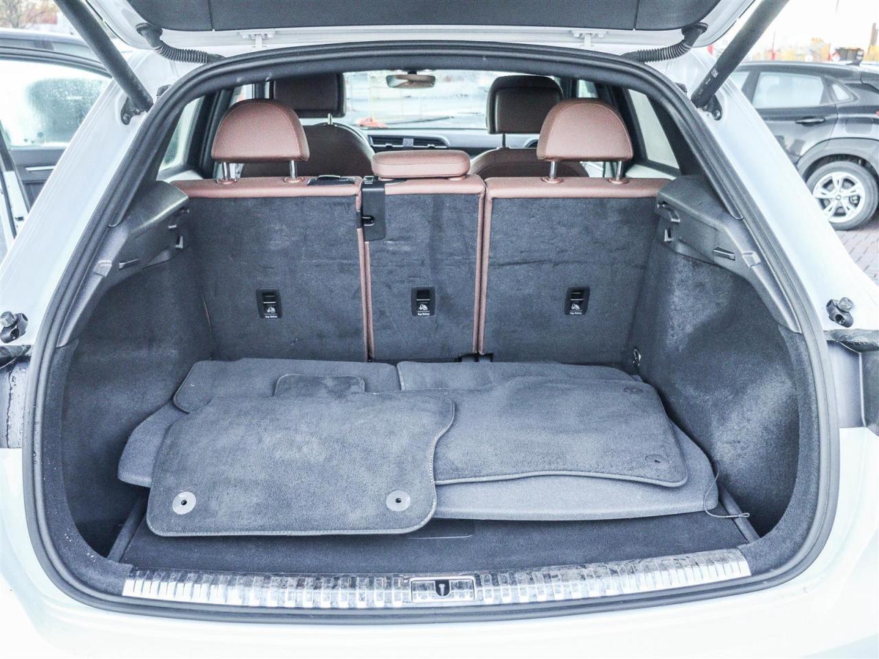 2023 Audi Q3 2.0 Technik Photo