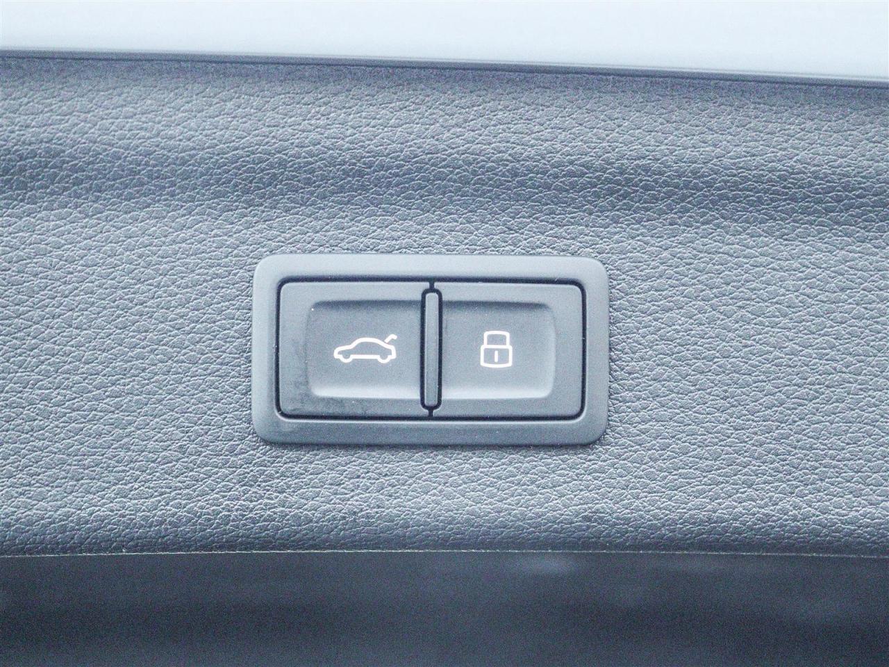 2023 Audi Q3 2.0 Technik Photo