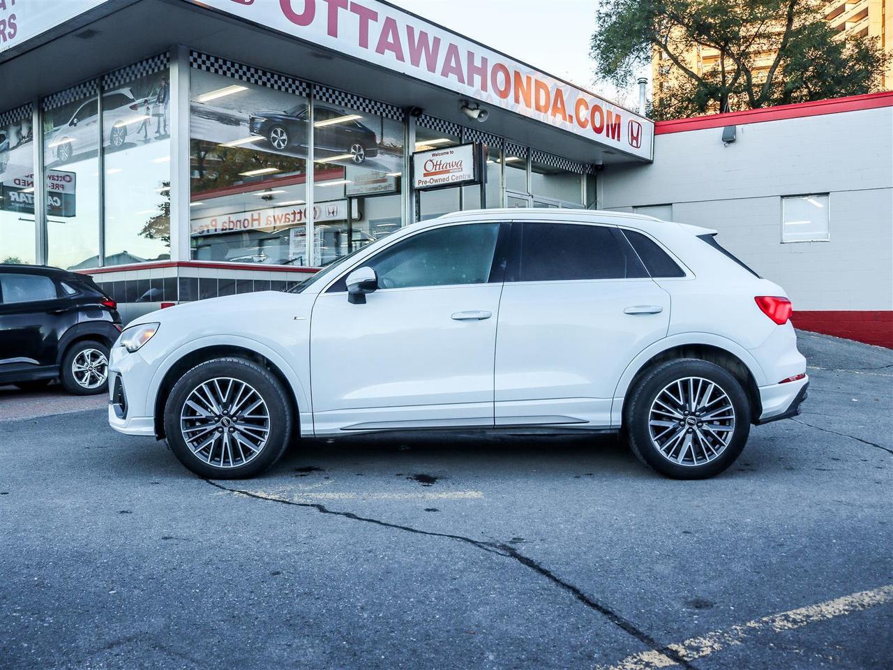 2023 Audi Q3 2.0 Technik Photo