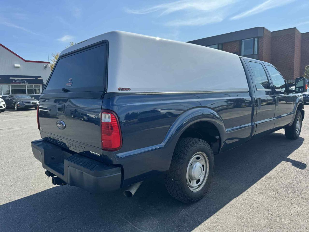 2016 Ford F-250 2WD Crew Cab XL LONG BOX Photo4