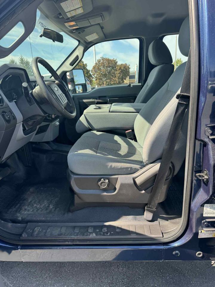 2016 Ford F-250 2WD Crew Cab XL LONG BOX Photo