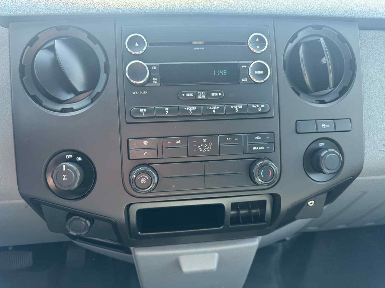 2016 Ford F-250 2WD Crew Cab XL LONG BOX Photo