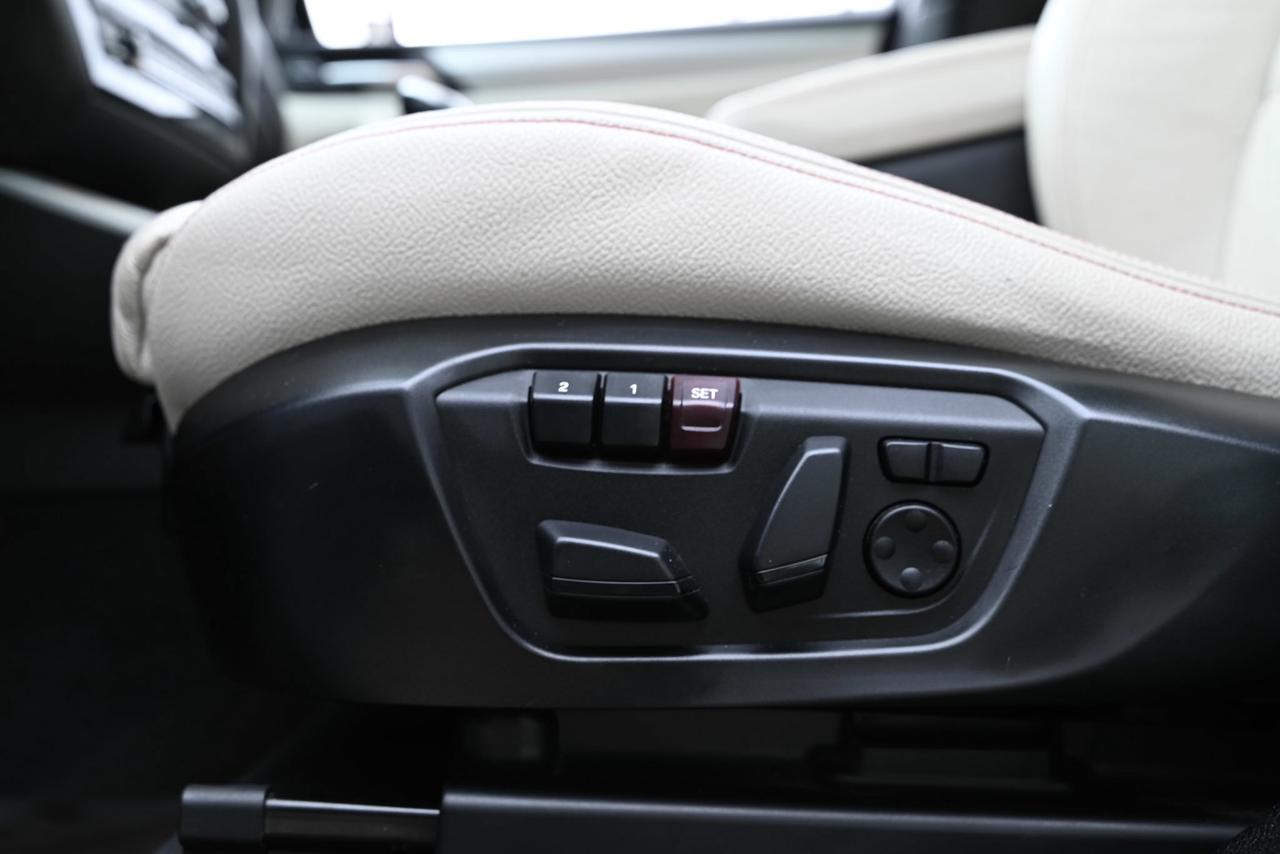 2017 BMW X4 M40i, NO ACCIDENTS, FULLY CERTIFIED, GREAT CONDITI Photo