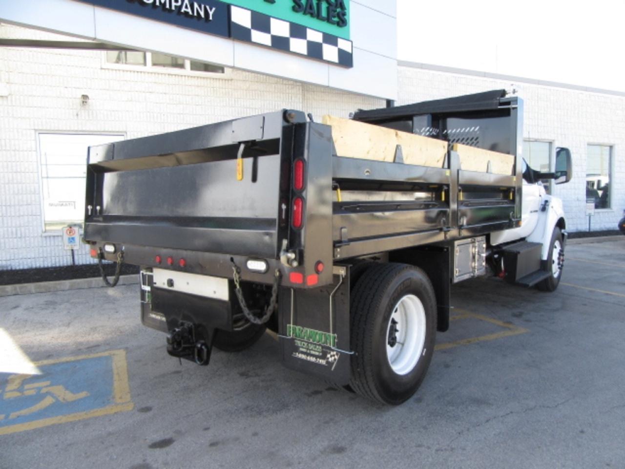 2022 Ford Super Duty F-750 DIESEL WITH 14FT STEEL DUMP BOX Photo
