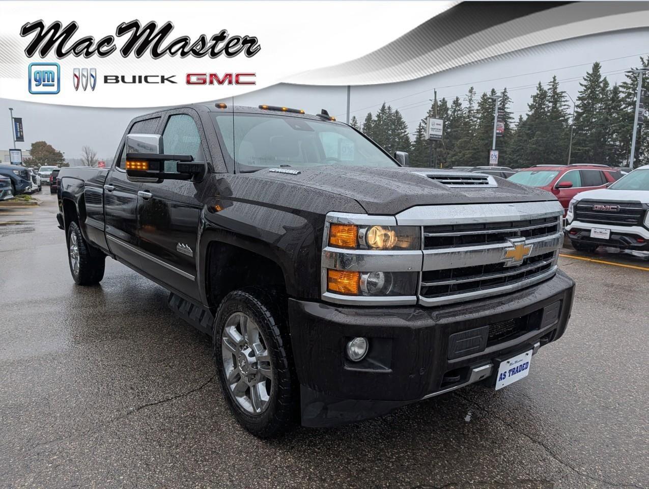 2018 Chevrolet SILVERADO 2500HD High CountryHIGH COUNTRY, CREW, 4X4, DURAMAX, LOAD Photo