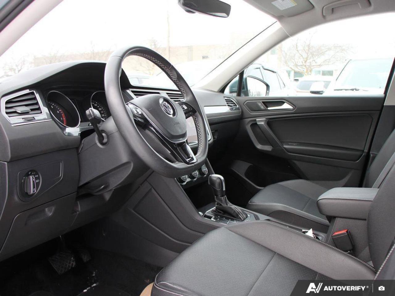 2021 Volkswagen Tiguan ComfortlineONE-OWNER, ACCIDENT-FREE, AWD, POWER TA Photo