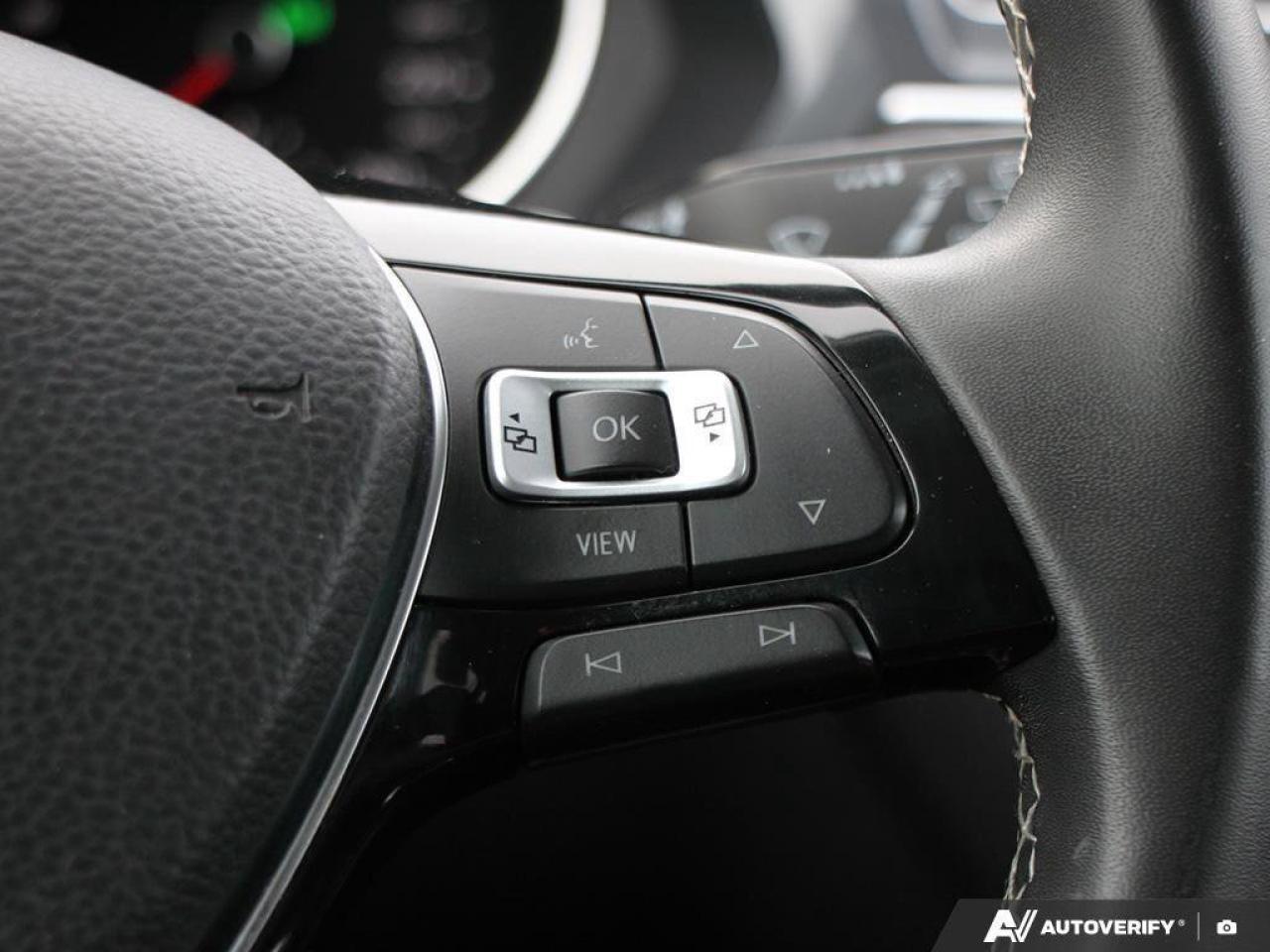 2021 Volkswagen Tiguan ComfortlineONE-OWNER, ACCIDENT-FREE, AWD, POWER TA Photo