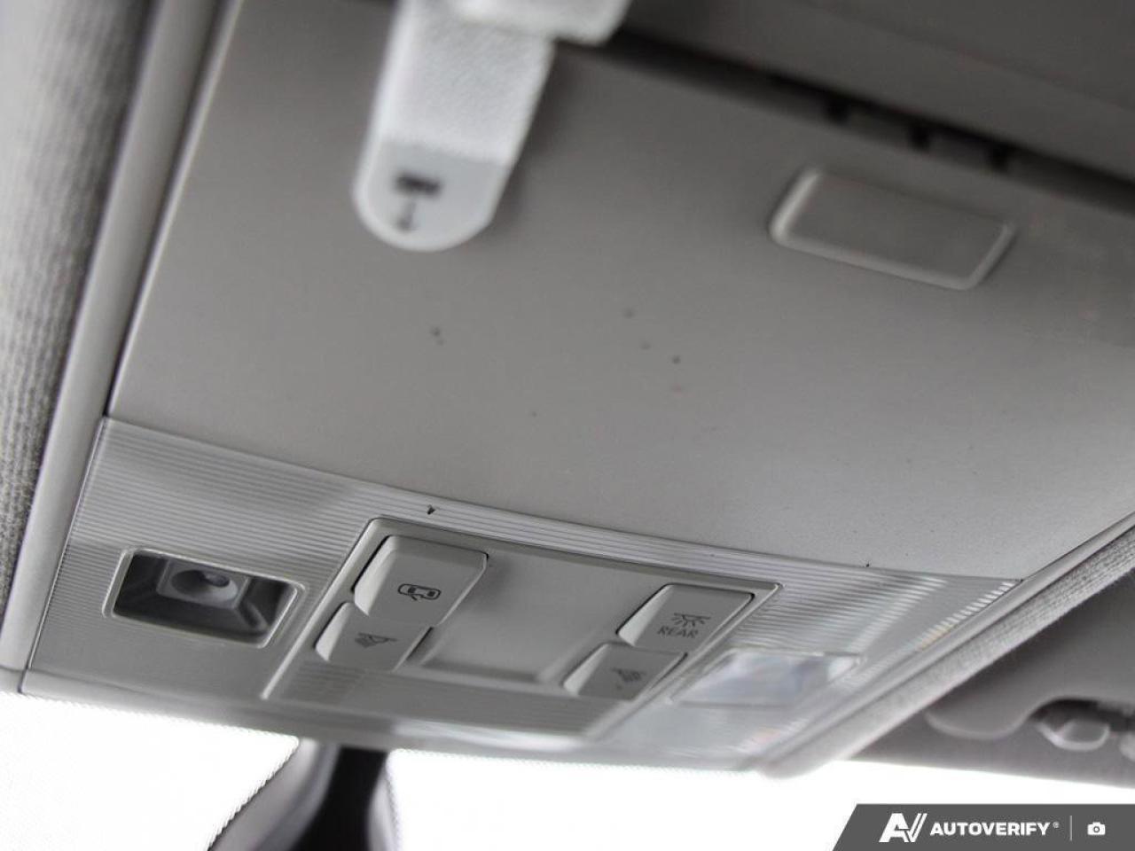 2021 Volkswagen Tiguan ComfortlineONE-OWNER, ACCIDENT-FREE, AWD, POWER TA Photo