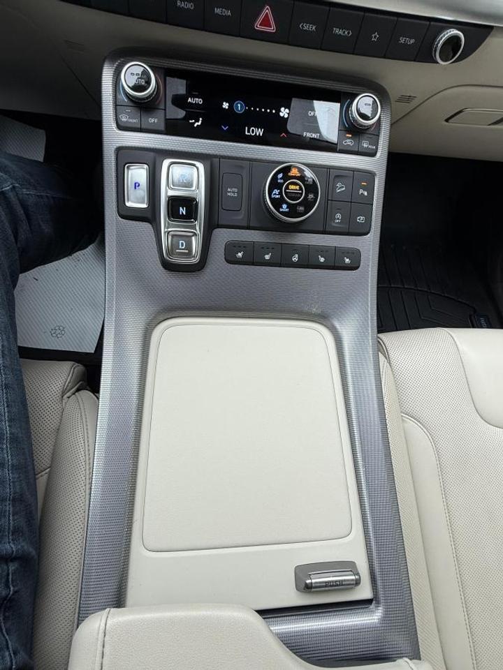 2023 Hyundai PALISADE Ultimate Calligraphy w/Beige 7-Passenger AWD Photo