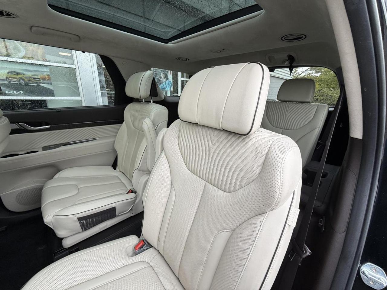 2023 Hyundai PALISADE Ultimate Calligraphy w/Beige 7-Passenger AWD Photo