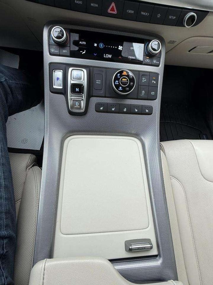 2023 Hyundai PALISADE Ultimate Calligraphy w/Beige 7-Passenger AWD Photo