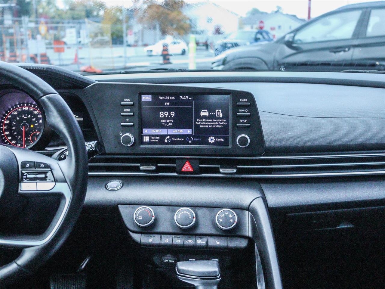 2023 Hyundai Elantra Preferred BLUETOOTH APPLE CARPLAY/ ANDROID AUTO Photo