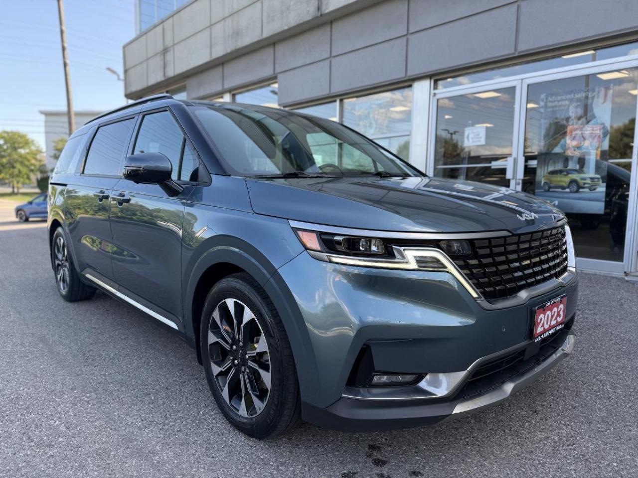 2023 Kia Carnival EX FWD Photo2