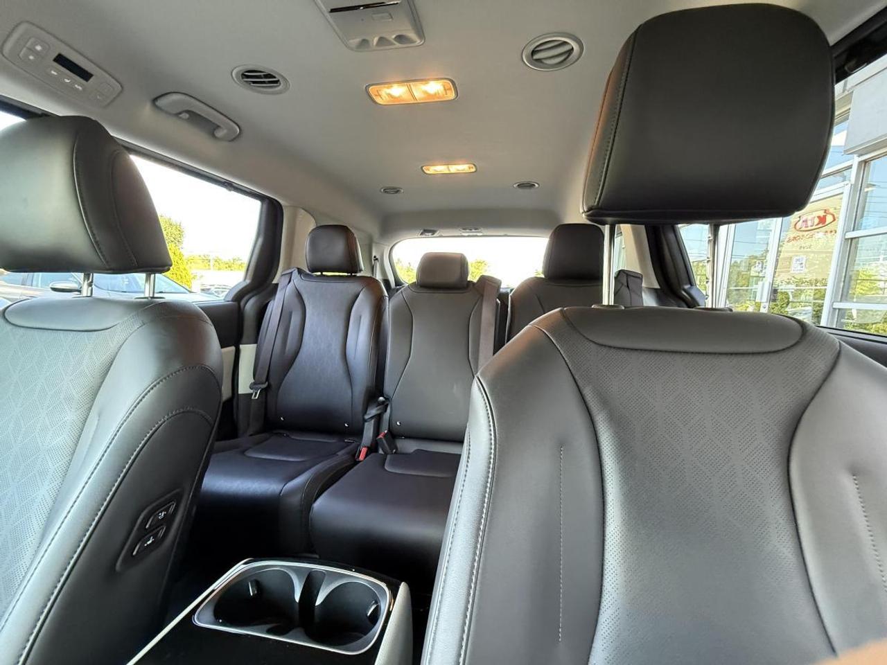 2023 Kia Carnival EX FWD Photo