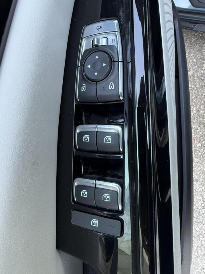 2023 Kia Carnival EX FWD Photo