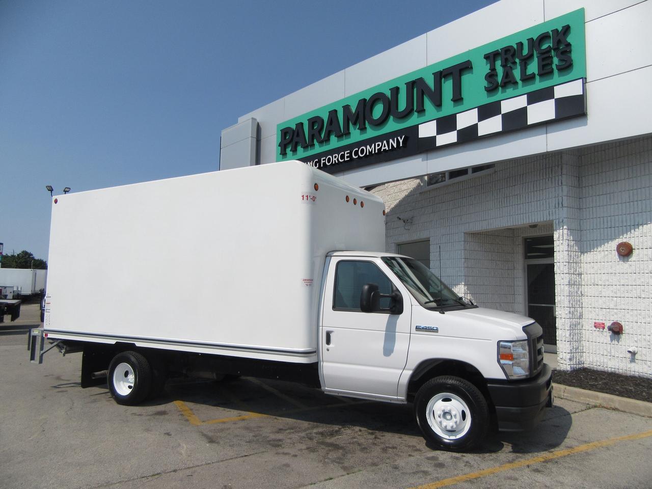 2023 Ford Super Duty E-450 DRW CUBE VAN 16FT HIGH BOX & NEW POWER LIFTGATE Photo0