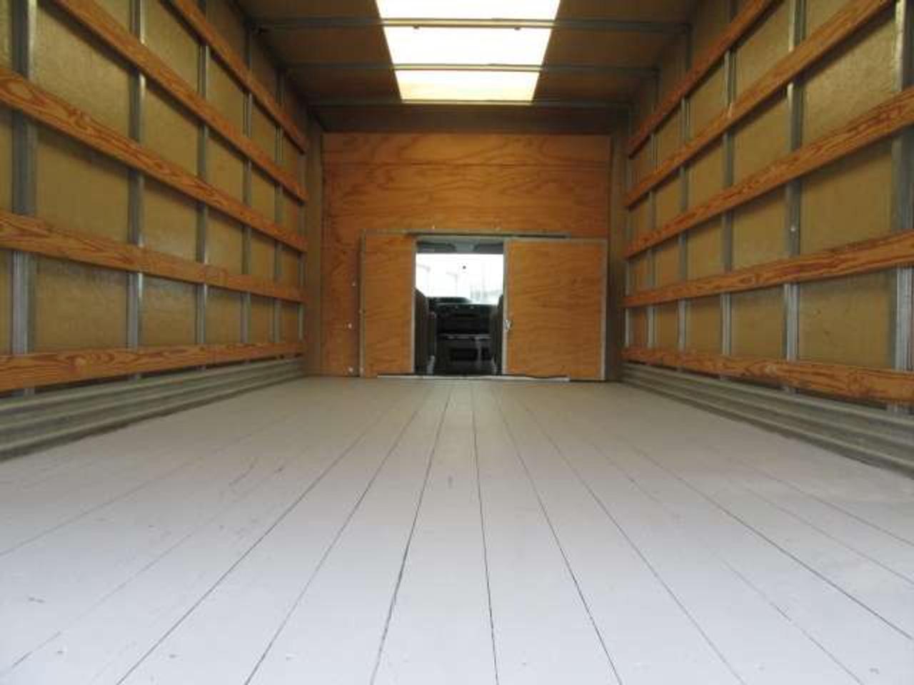 2022 Ford E-450 GAS 16 FT ALUMINUM CUBE BOX & RAMP Photo4