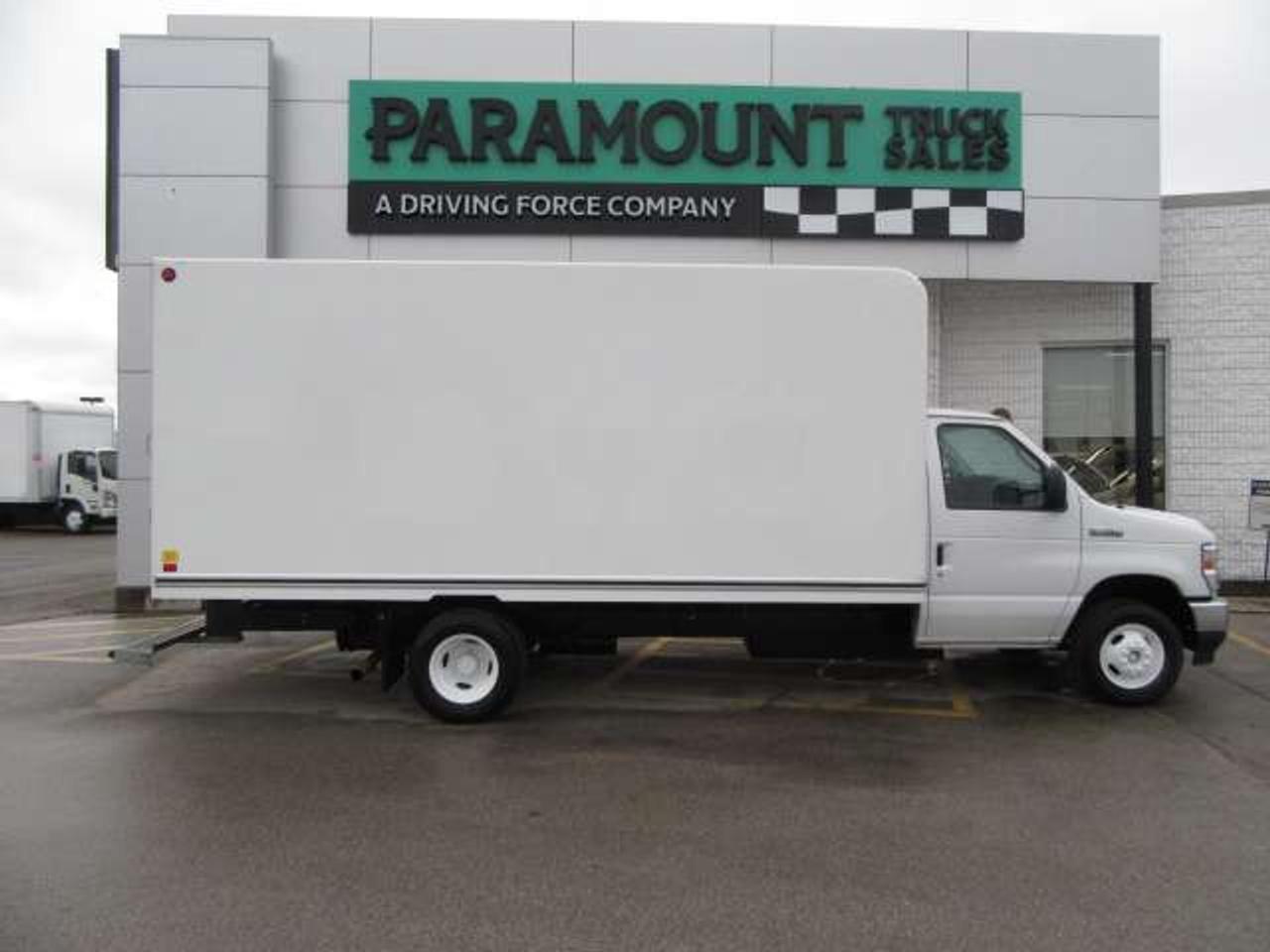 2022 Ford E-450 GAS 16 FT ALUMINUM CUBE BOX & RAMP Photo1