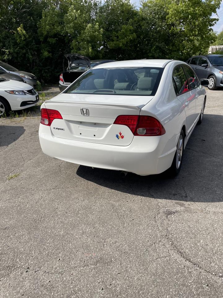 2008 Honda Civic 4dr Auto LX AC POWER OPTIONS LOW KM Photo4