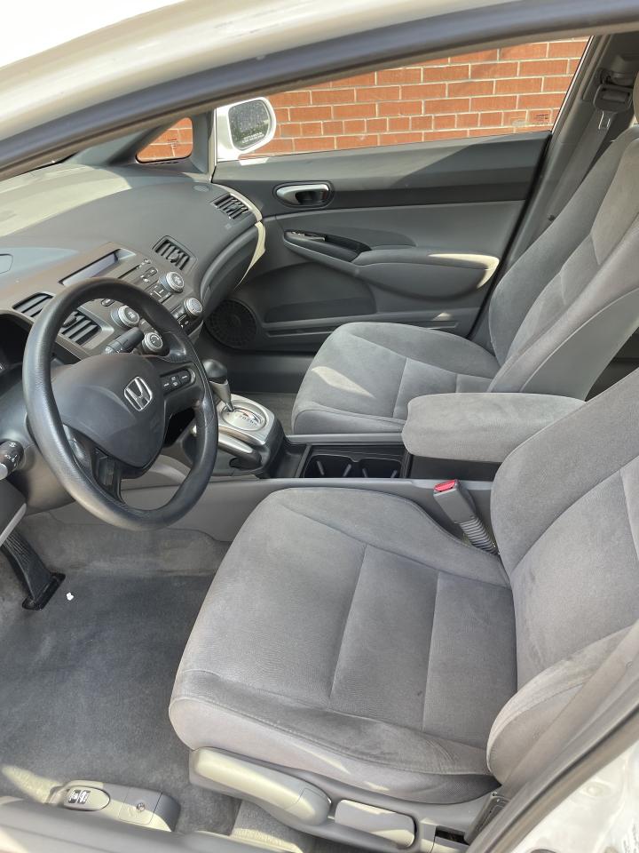 2008 Honda Civic 4dr Auto LX AC POWER OPTIONS LOW KM Photo