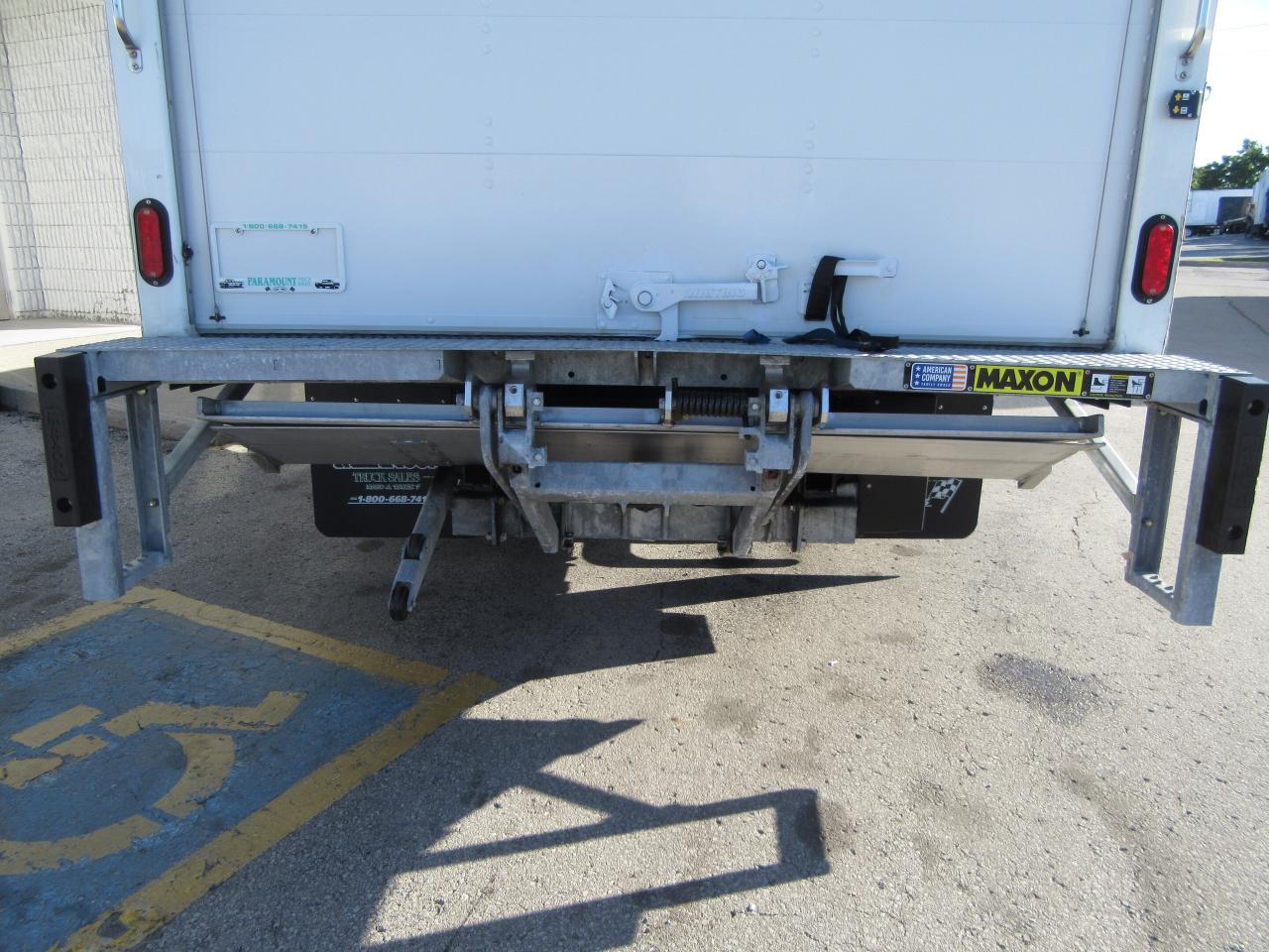 2023 Ford E-450 CUBE VAN 16FT HIGH BOX & NEW POWER LIFTGATE Photo