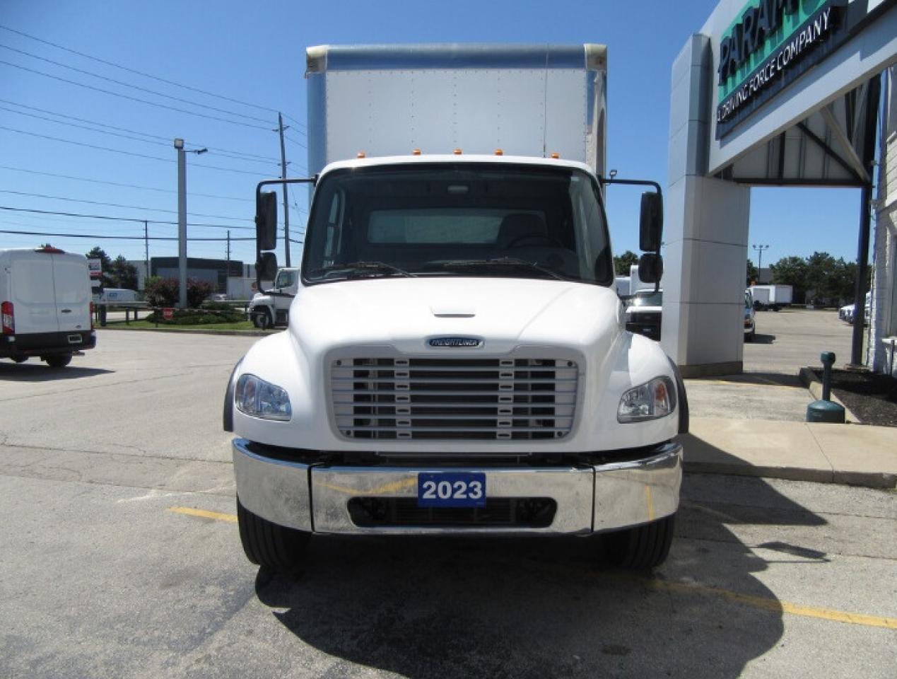 2023 Freightliner M2-106 26FT ALUMINUM BOX POWER LIFT GATE Photo