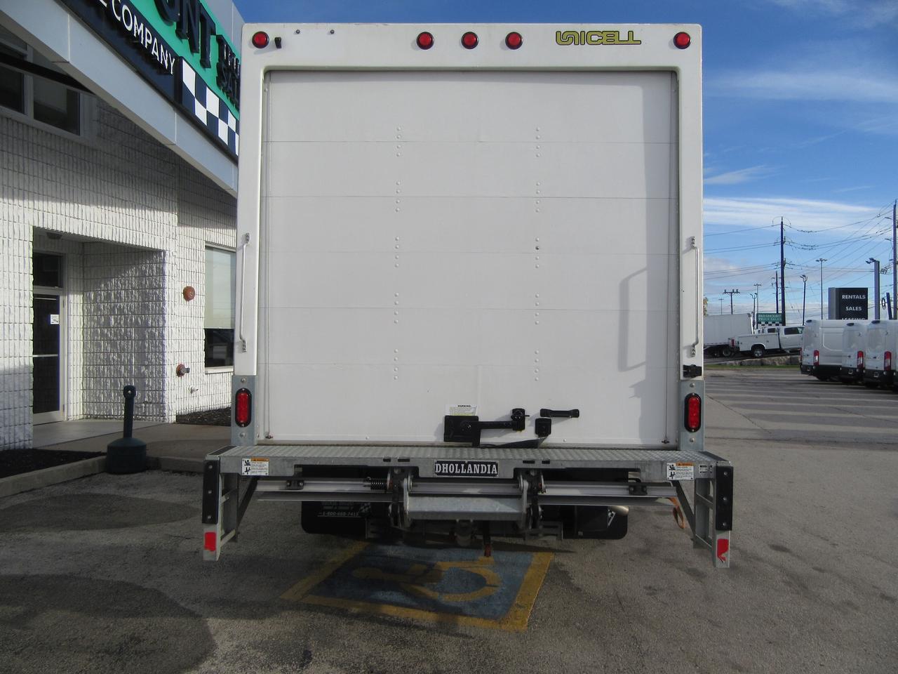 2023 GMC Savana 3500 16FT HIGH BOX CUBE VAN POWER LIFTGATE Photo3