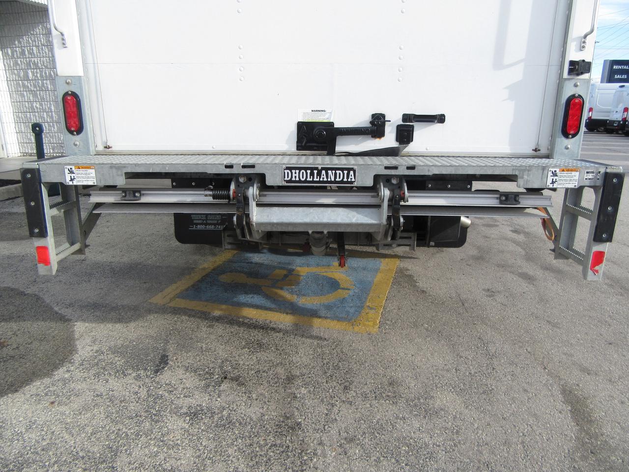 2023 GMC Savana 3500 16FT HIGH BOX CUBE VAN POWER LIFTGATE Photo