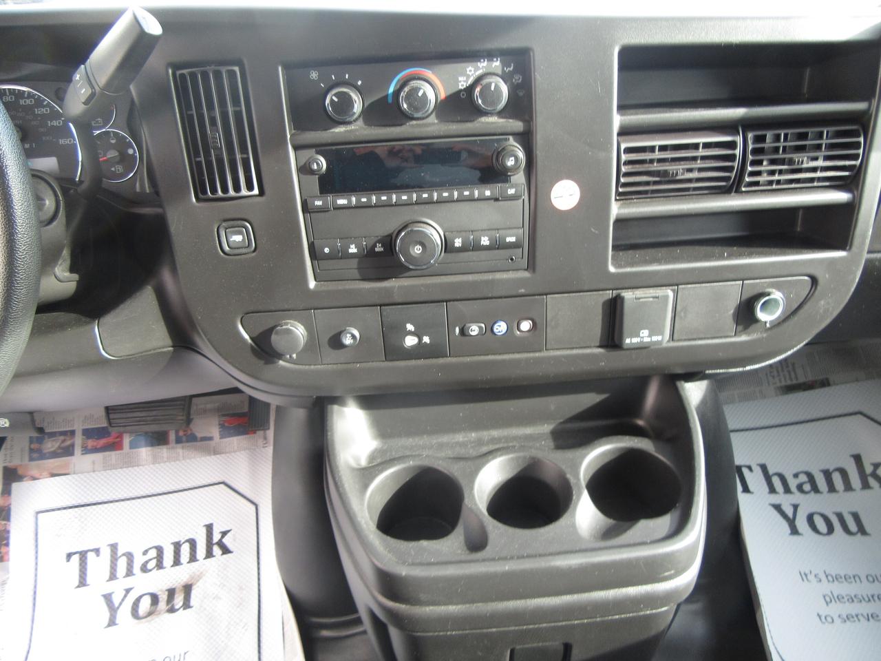 2023 GMC Savana 3500 16FT HIGH BOX CUBE VAN POWER LIFTGATE Photo