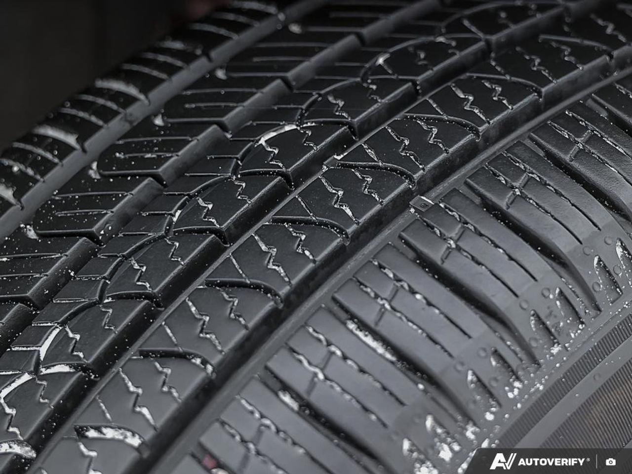 2018 Chevrolet Equinox LTLT, 1.5L 4-CYLINDERS, FWD, ALLOYS, CLOTH, SNOWS, Photo