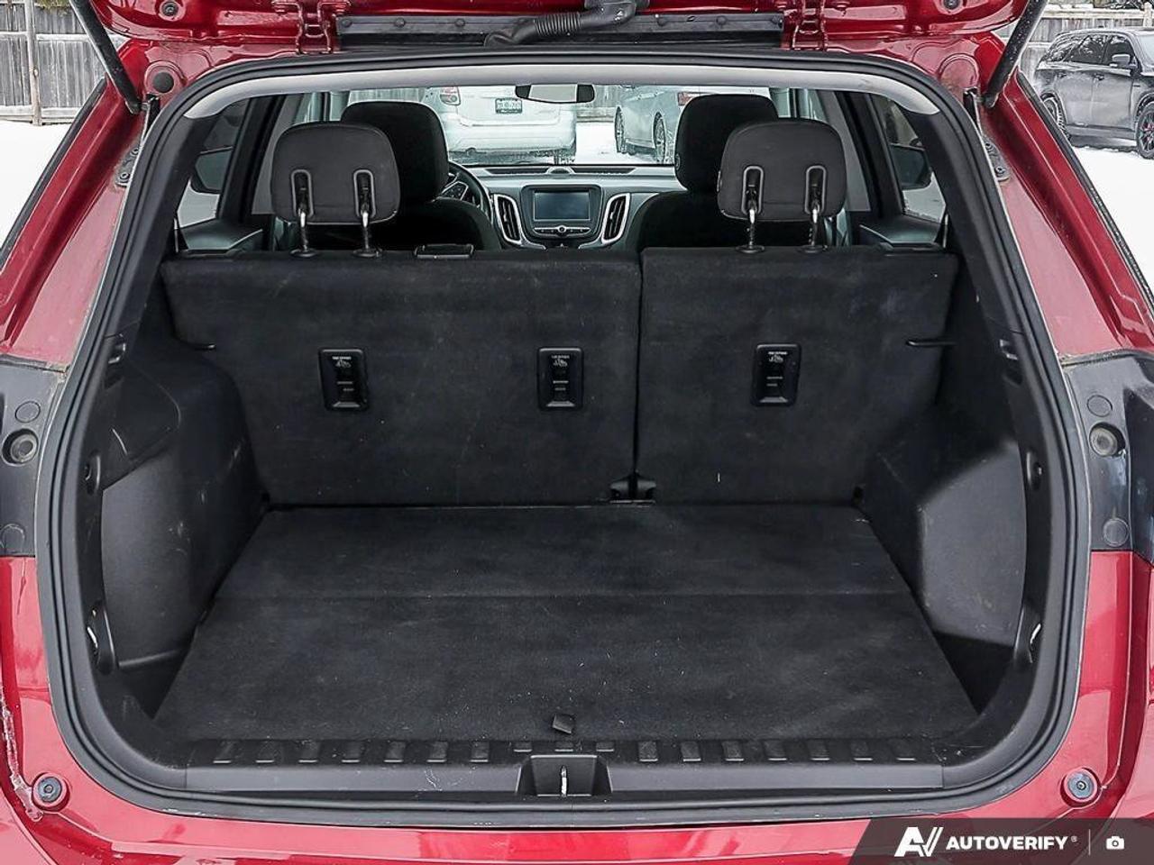 2018 Chevrolet Equinox LTLT, 1.5L 4-CYLINDERS, FWD, ALLOYS, CLOTH, SNOWS, Photo