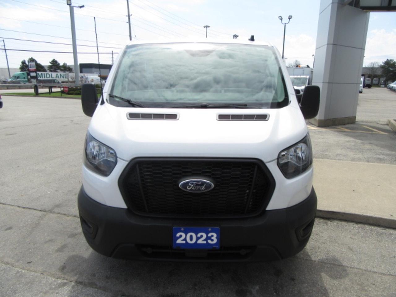 2023 Ford Transit Cargo Van T-150 LOWROOF WITH NEW LOW TEMP REEFER SYSTEM Photo