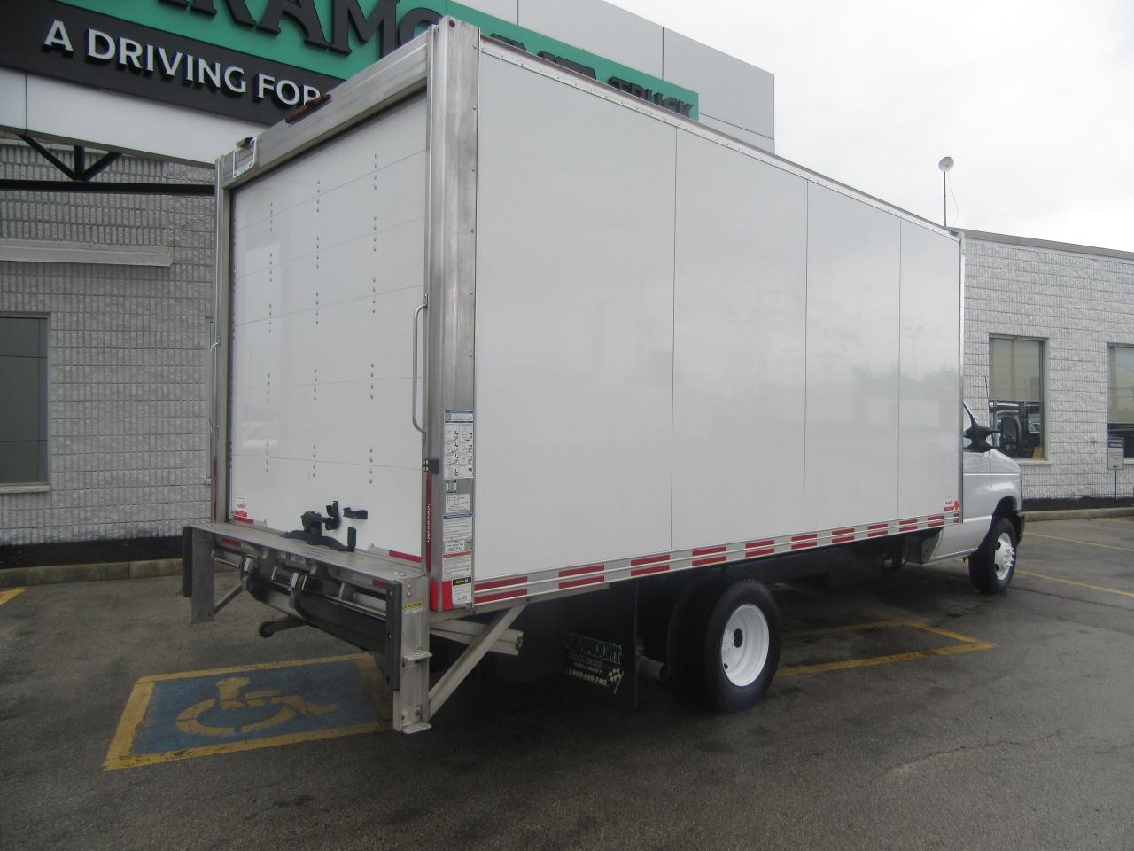 2024 Ford E-450 16FT ALUMINUM HIGH BOX POWER LIFTGATE Photo