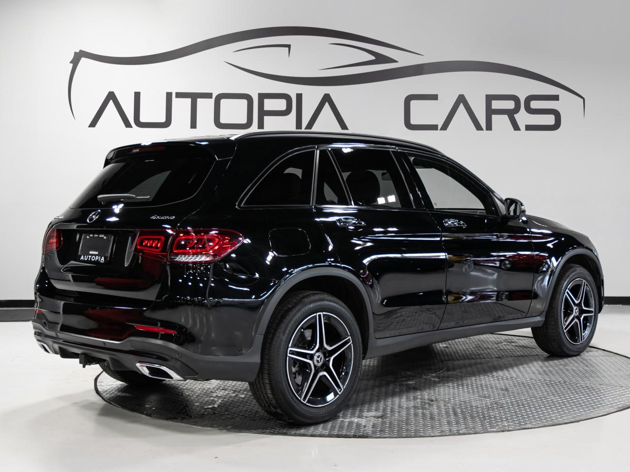 2022 Mercedes-Benz GLC GLC 300 4MATIC AMG PKG BRWON INT NAVI REAR CAMERA Photo