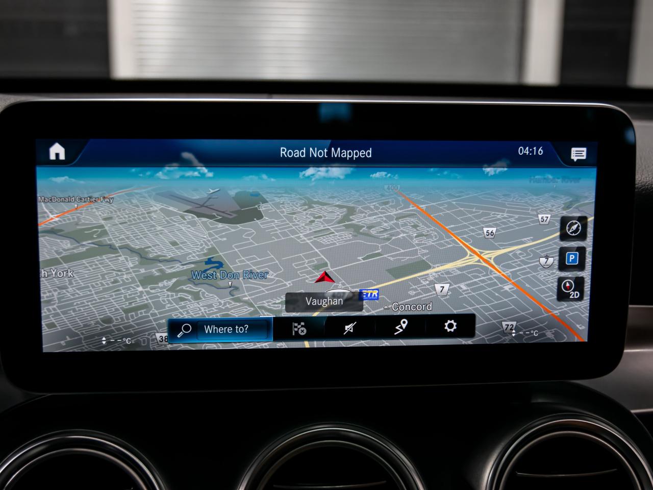 2022 Mercedes-Benz GLC GLC 300 4MATIC AMG PKG BRWON INT NAVI REAR CAMERA Photo