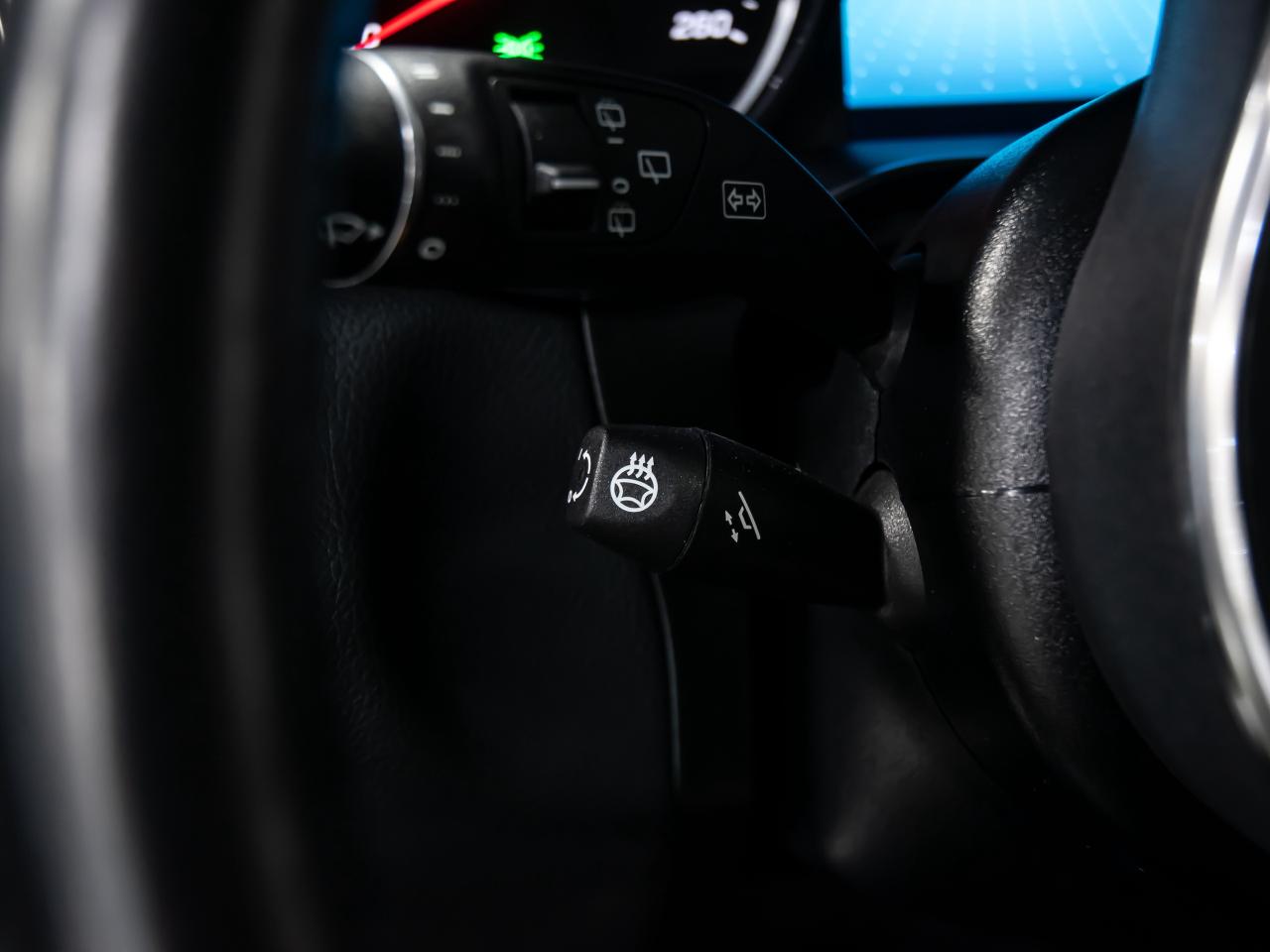 2022 Mercedes-Benz GLC GLC 300 4MATIC AMG PKG BRWON INT NAVI REAR CAMERA Photo