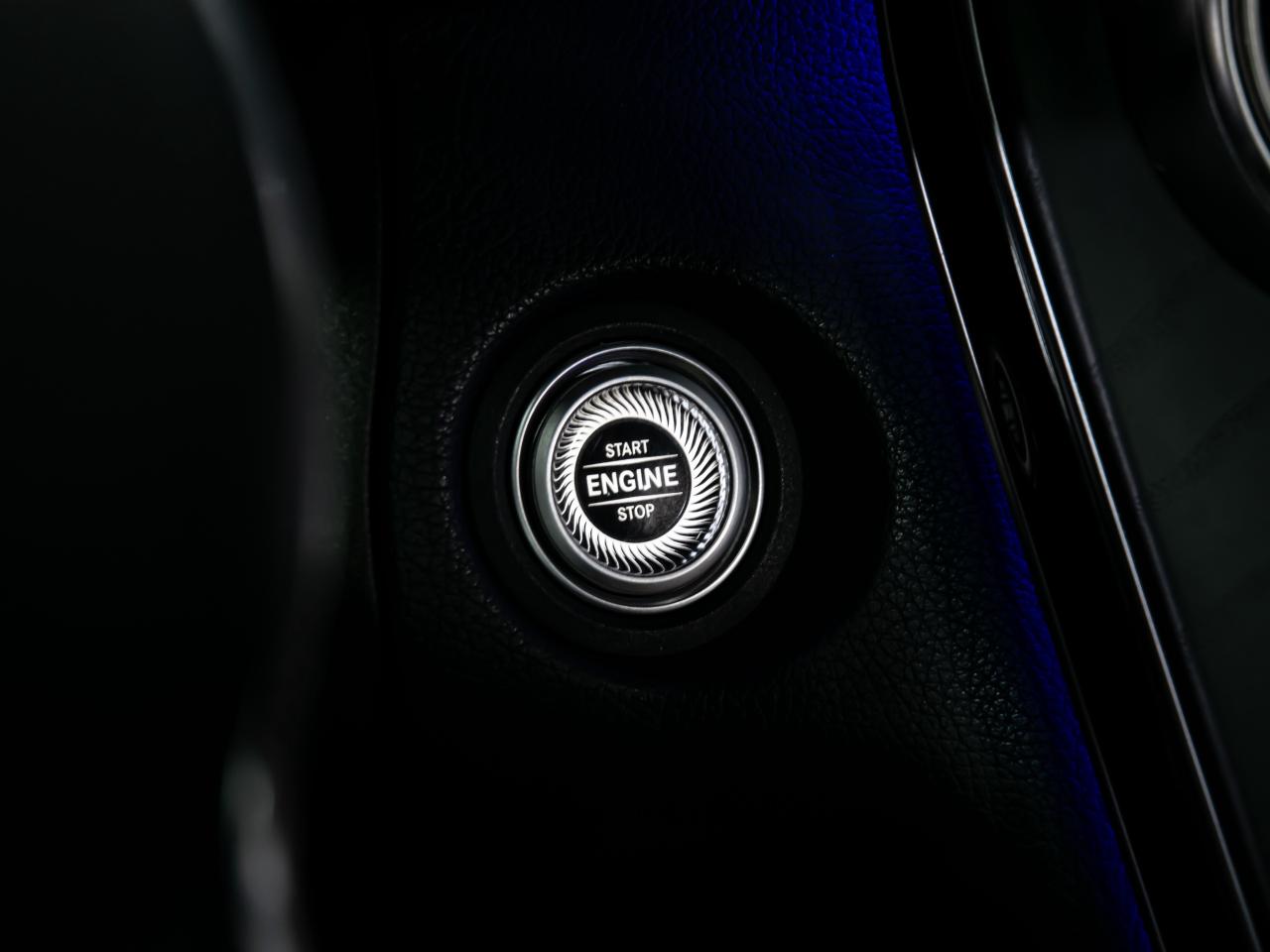 2022 Mercedes-Benz GLC GLC 300 4MATIC AMG PKG BRWON INT NAVI REAR CAMERA Photo