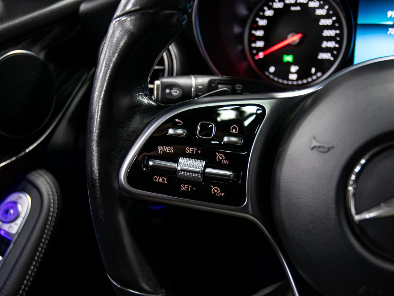 2022 Mercedes-Benz GLC GLC 300 4MATIC AMG PKG BRWON INT NAVI REAR CAMERA Photo