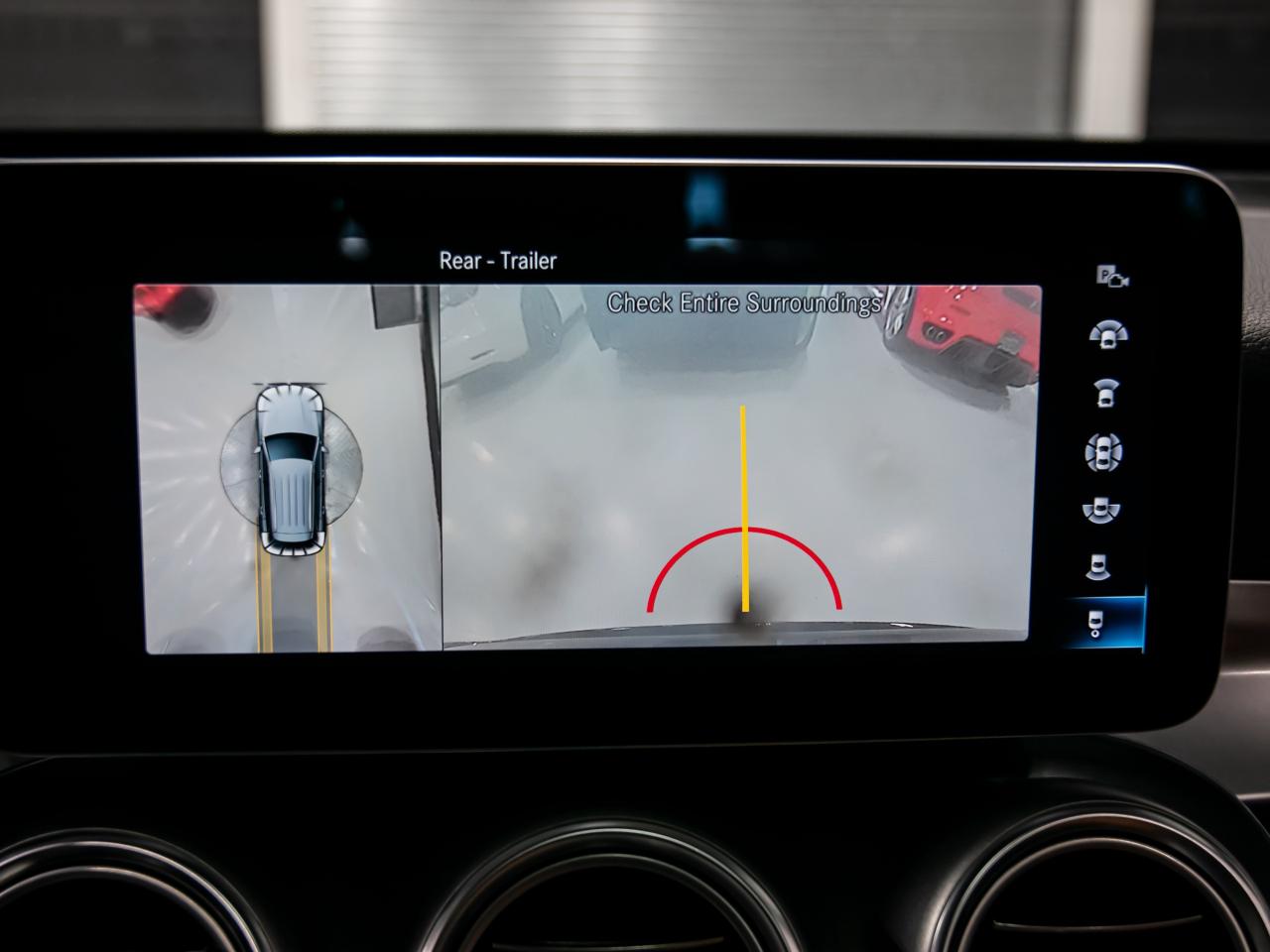 2022 Mercedes-Benz GLC GLC 300 4MATIC AMG PKG BRWON INT NAVI REAR CAMERA Photo