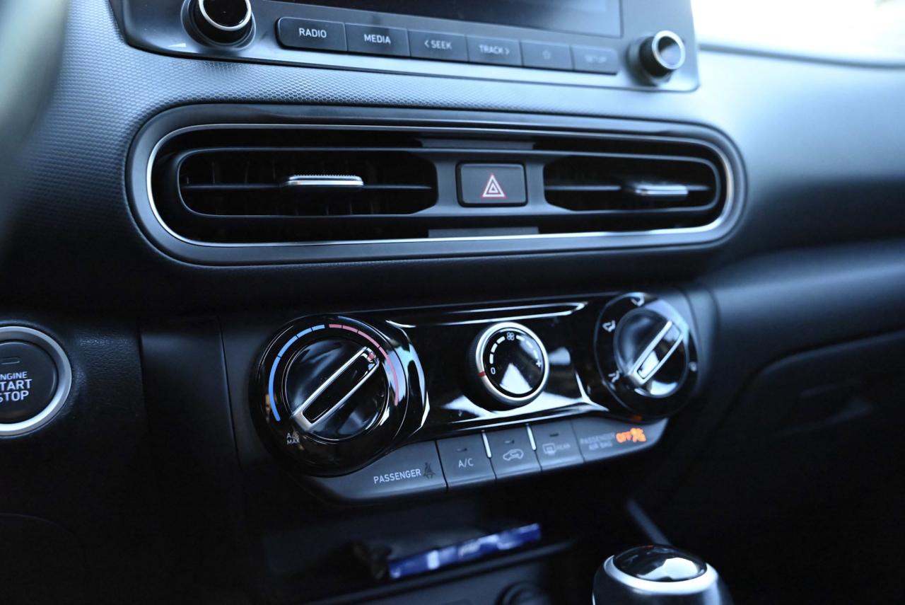 2022 Hyundai KONA Preferred Photo